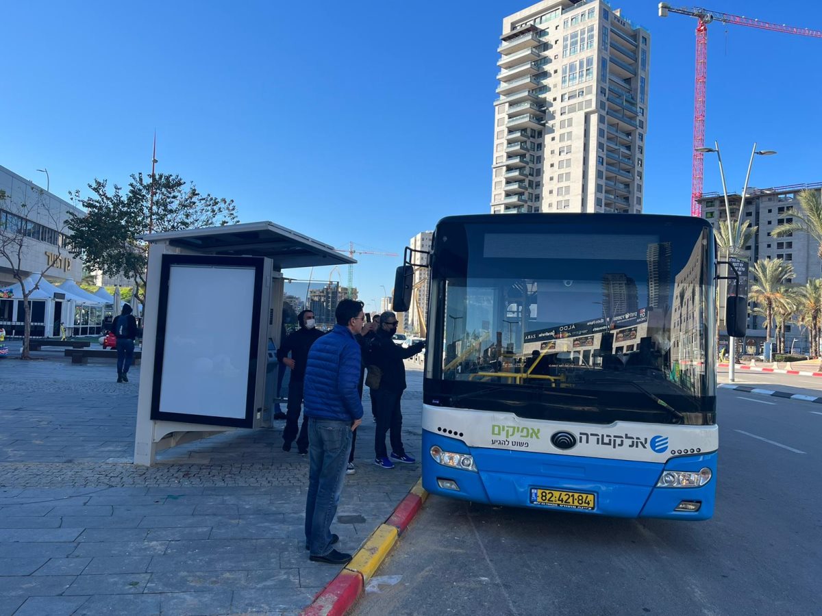 תחנת אוטובוס באשדוד