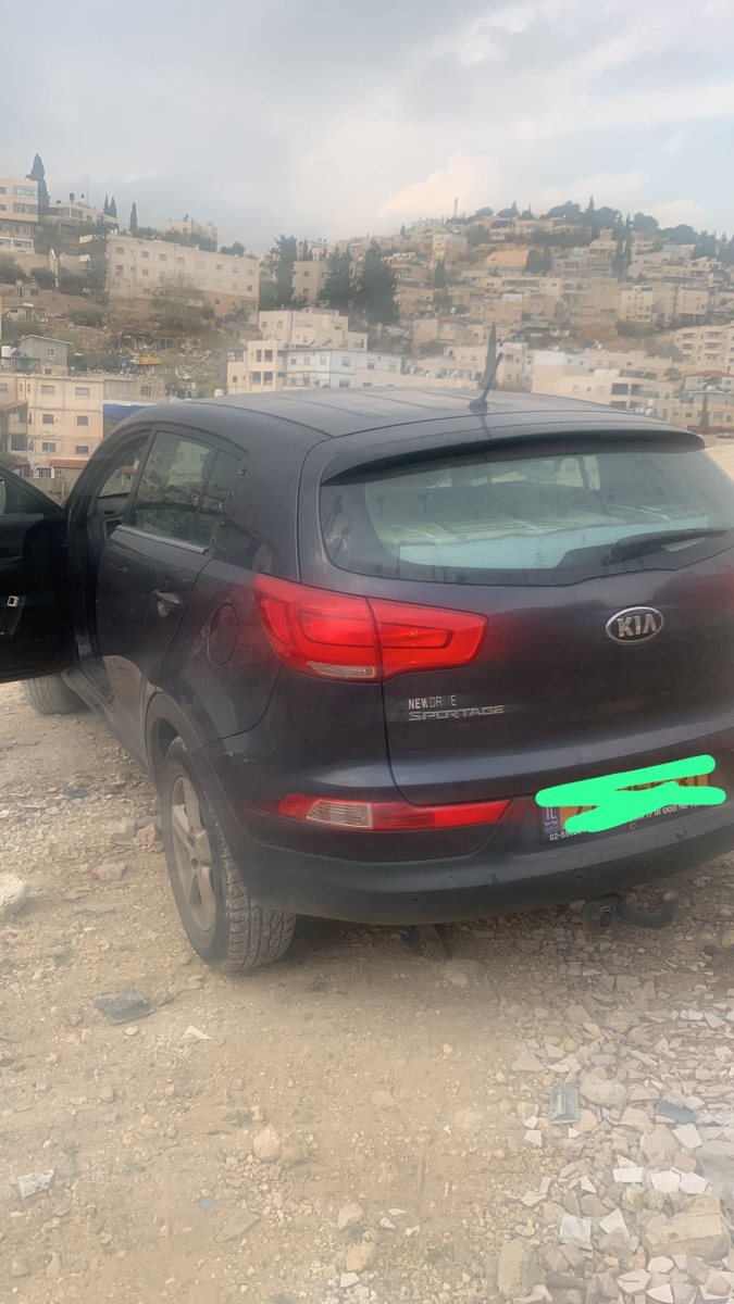 רכבו של ח&#39; בכפר הערבי טרם החילוץ. צילום: ח&#39;