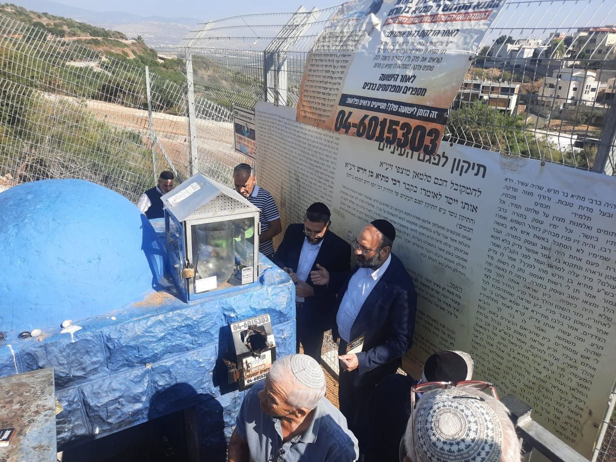 מתפללים על ציוני הקדושים. זכור לאברהם א&#39; כהן