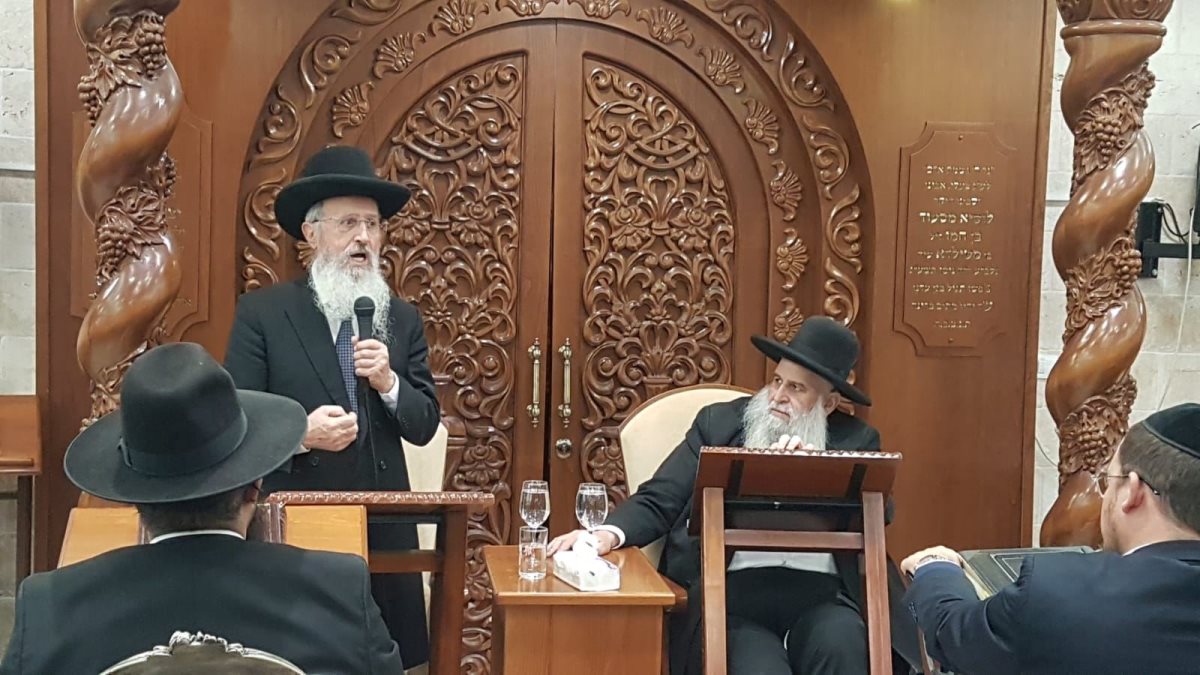 זיכוי הרבים. הרב אברהם יוסף בכולל של רבי מאיר אבוחצירא. מ&#39; מיכאלי