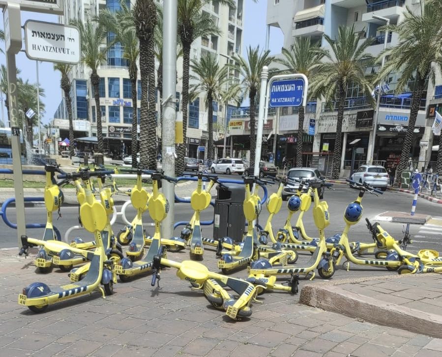 קורקינטים ברובע הסיטי