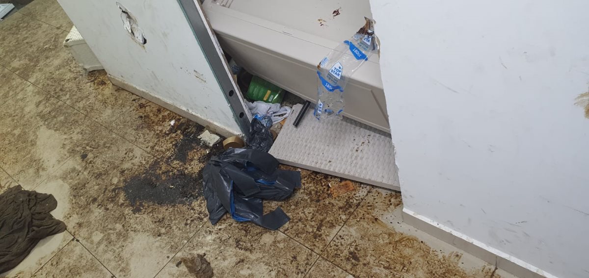 ההרס בבית הכנסת 