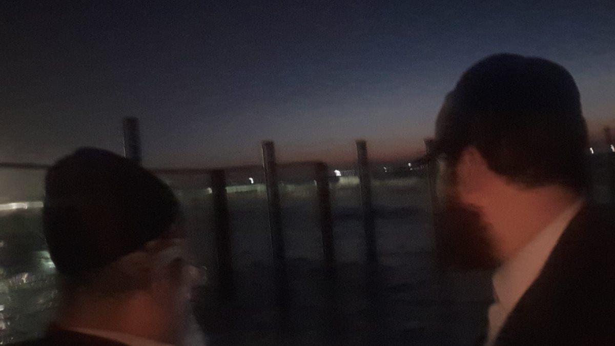 וינגרטו ושוק בחוף הנפרד היום. צילום: דודו חנונה