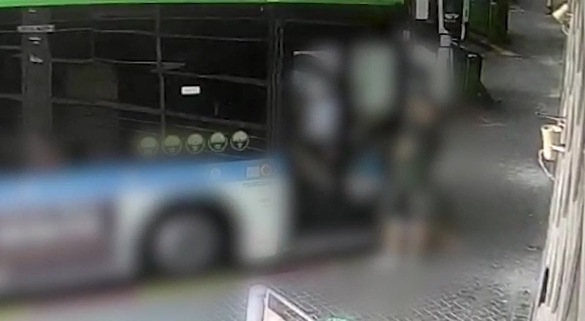 תיעוד ממצלמות האבטחה