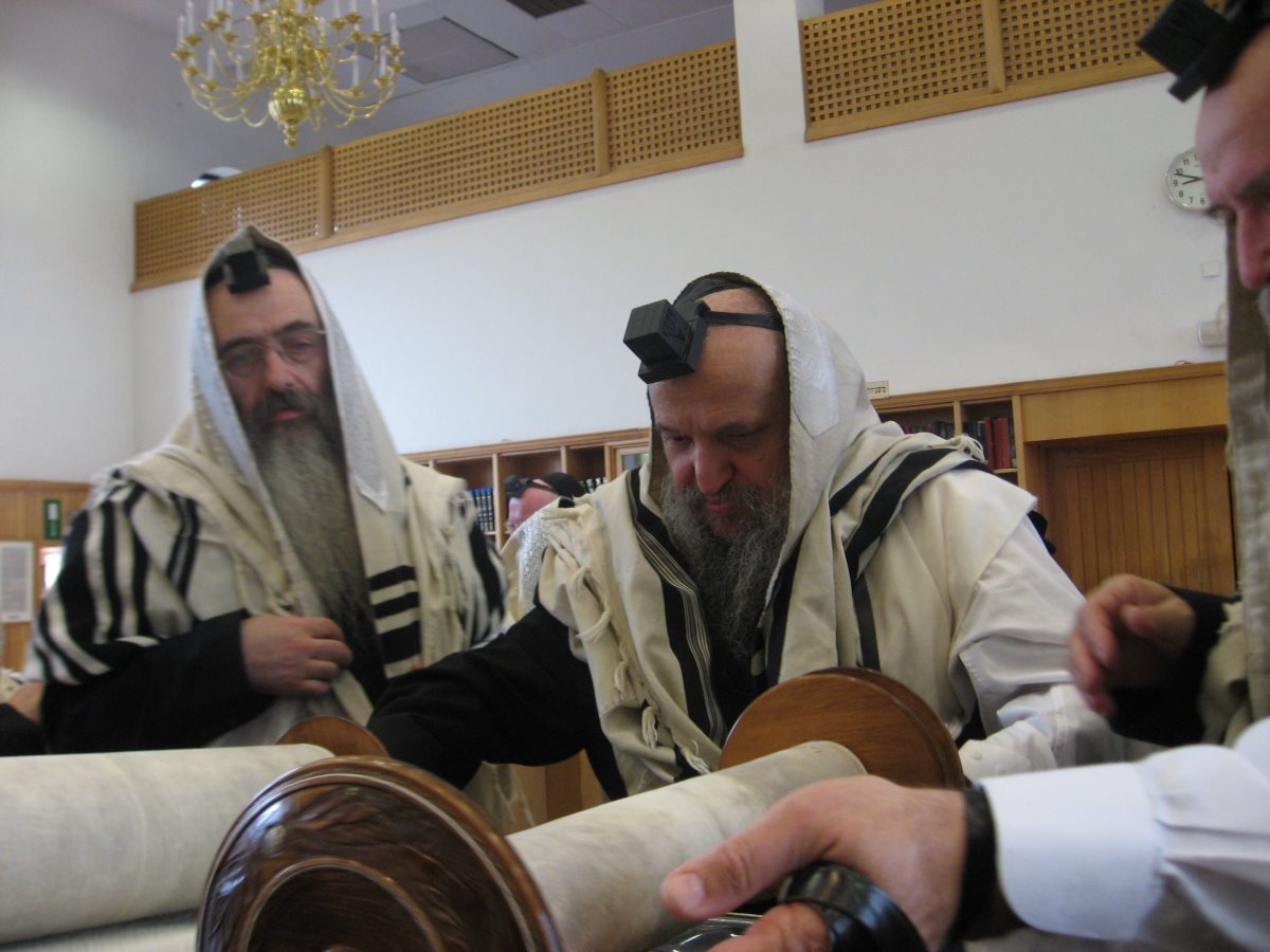 בעלה הרב שלמה יהודה שוייצר. צילום: ארכיון ממלכת