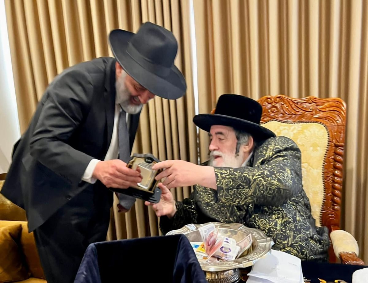 באדיבות המצלם