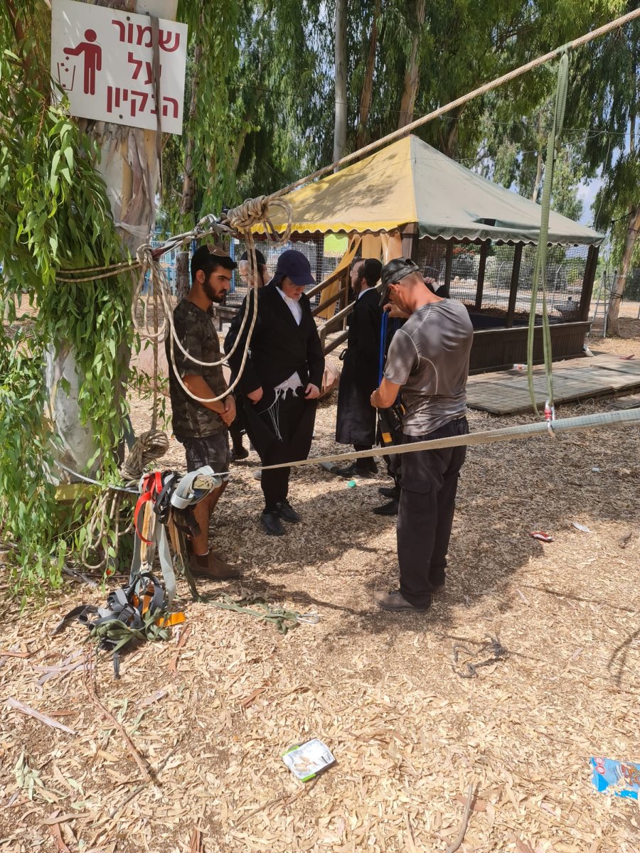 בין הזמנים באווירה רוחנית. מאוגדים