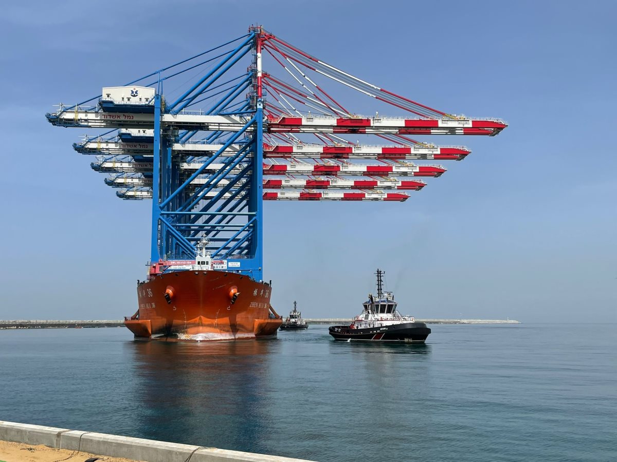 גוררת (צילום באדיבות חברת תעבורה ימית אשדוד)