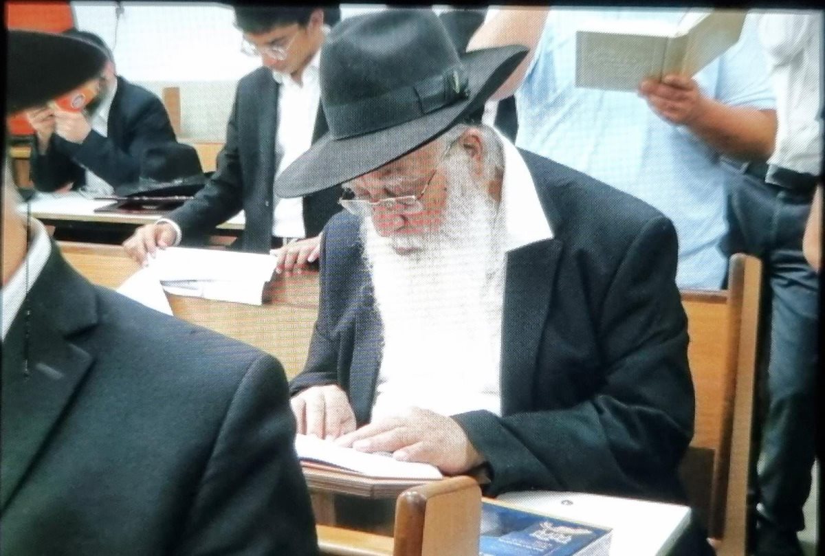 זועקים בתחינה, הערב באשדוד. צילום: שוקי לרר