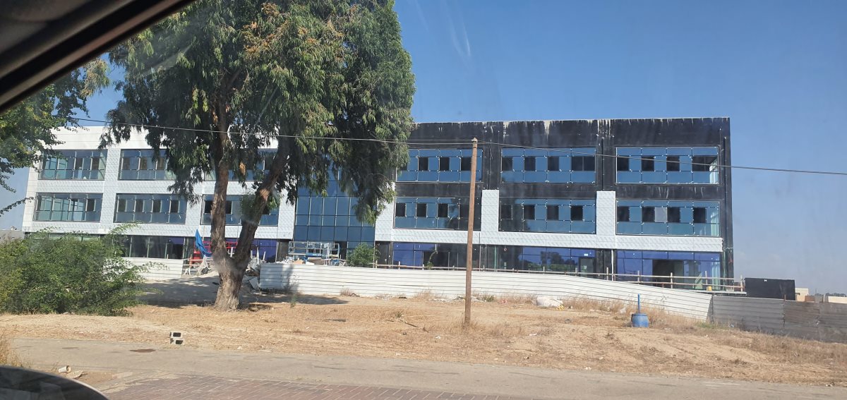 הבניין הישן/חדש. צילום: פ&quot;ג