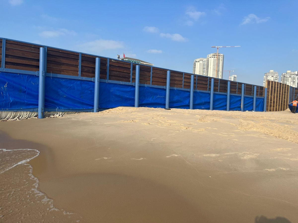 החוף הנפרד והקבוע. צילום: אגוי