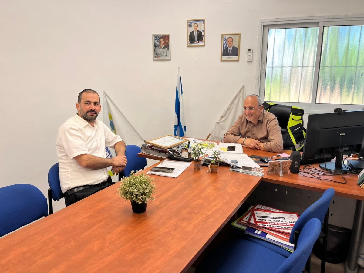 מפגשים עם תושבים. מינה רובע ג'