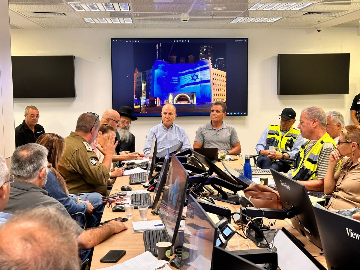 ראש העיר, ד&quot;ר לסרי בישיבת מטה של הבוקר