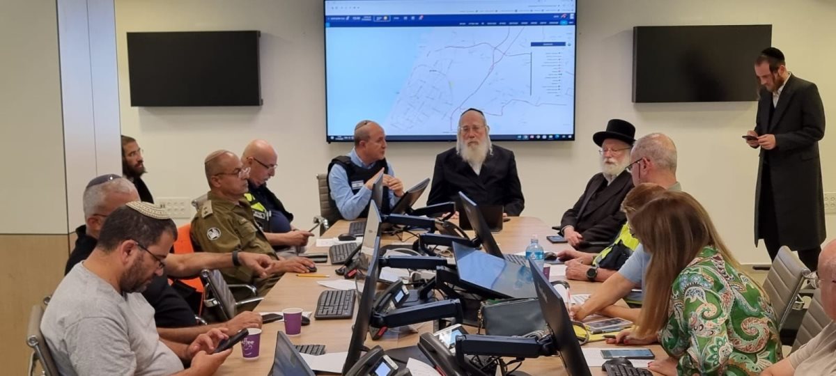 הרב אייכלר בחמל העירוני. צילום: יצו