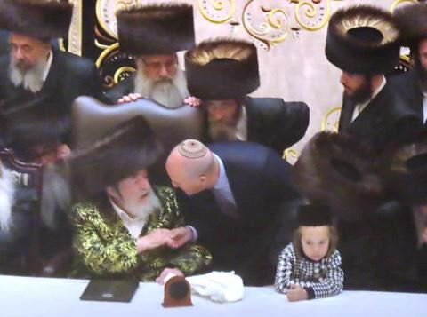 ברכה מהאדמור מויזניץ. המצלם