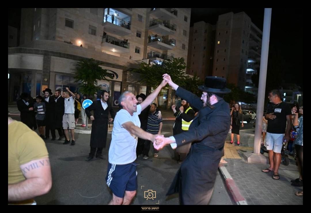 חסידי ויזניץ באשקלון. יהושע פרוכטר