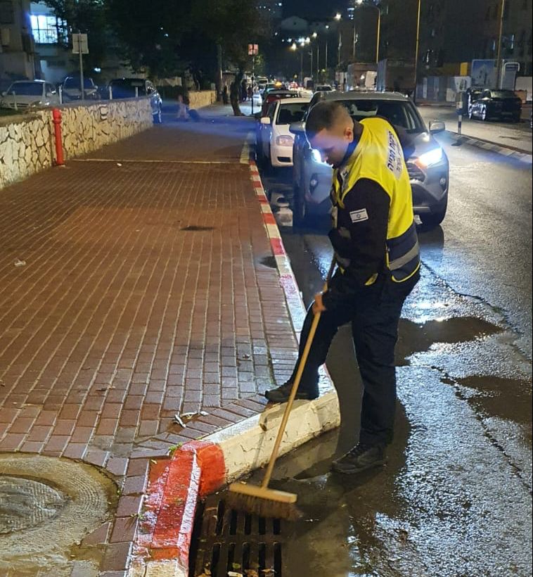 נערכים לגשם. עיריית אשדוד