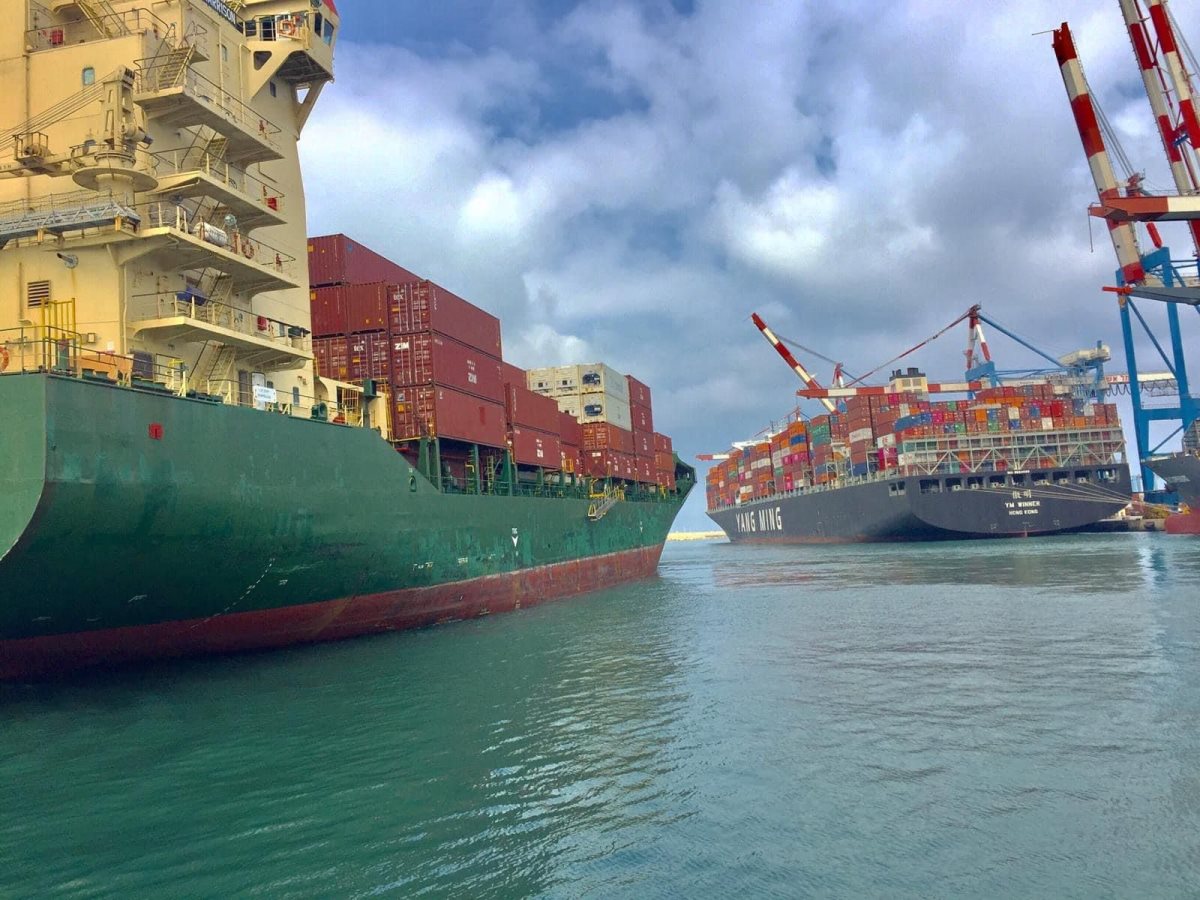 בית חדש למפתחים. נמל אשדוד. מני ארוש