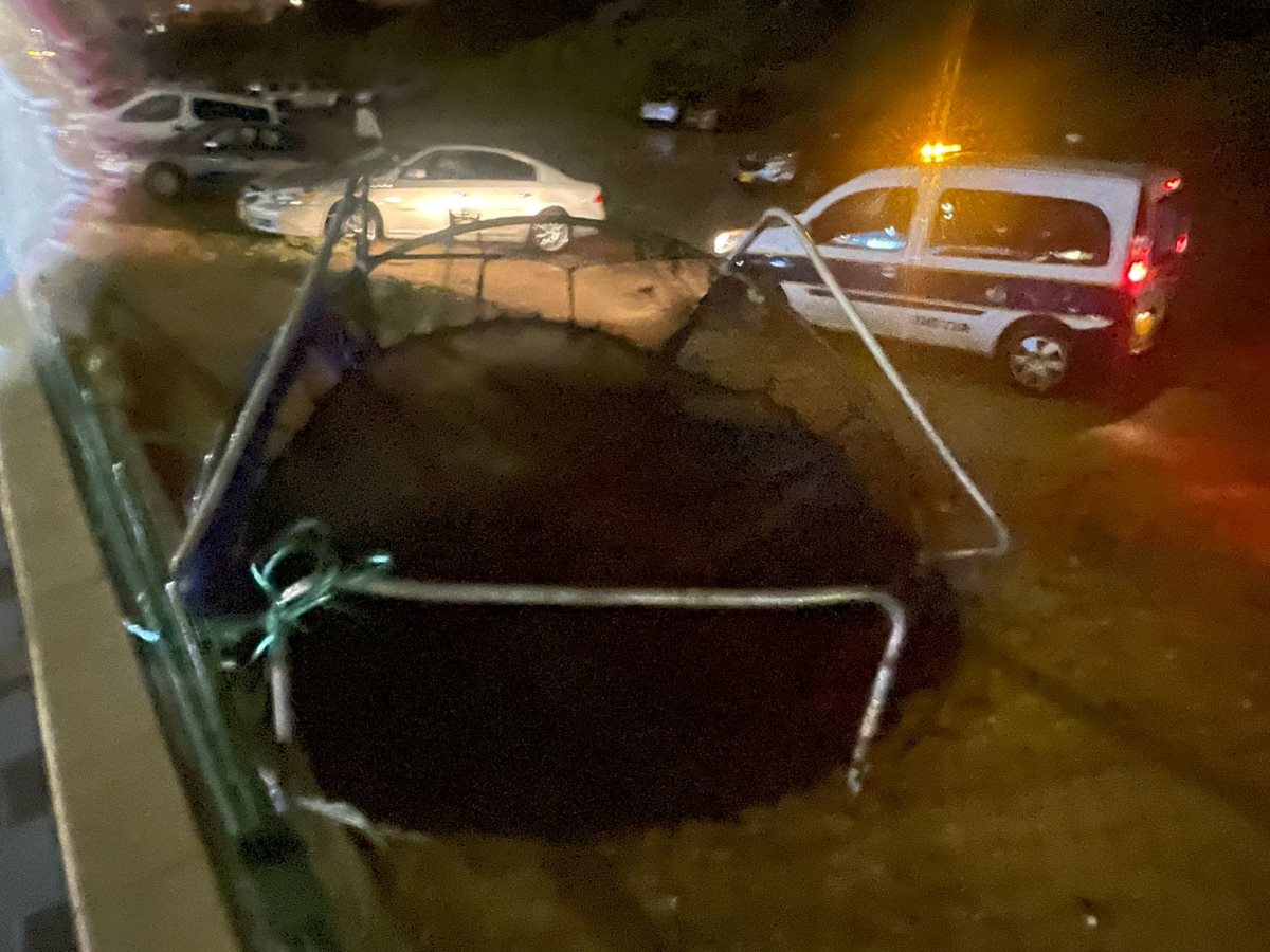 הטרמפולינה קפצה עם הסופה