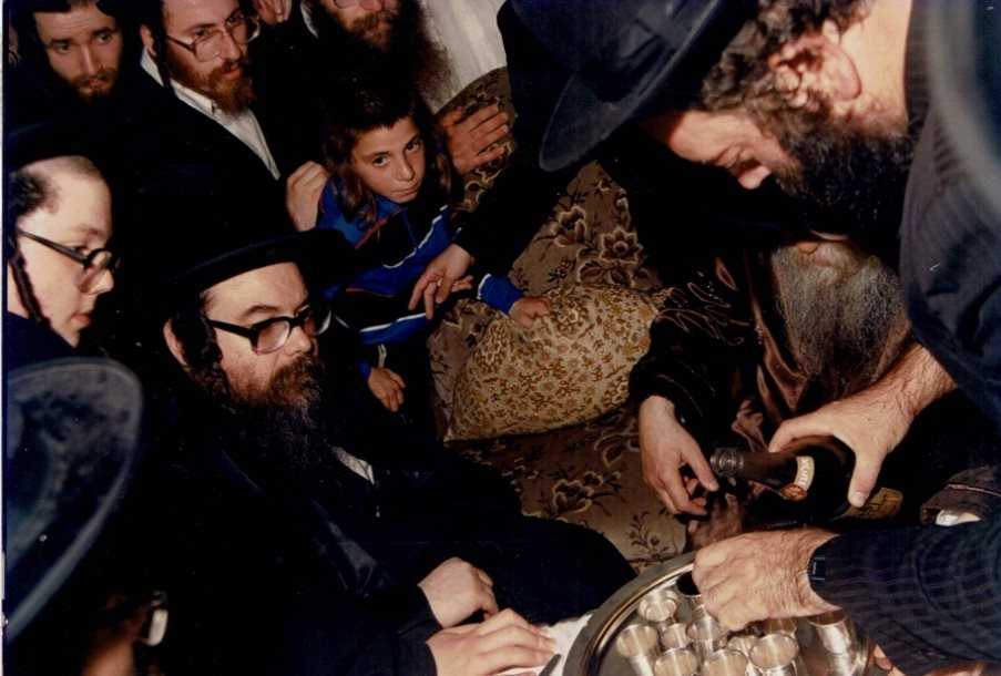 משה אירום עם האדמור מבעלזא. אלבום פרטי