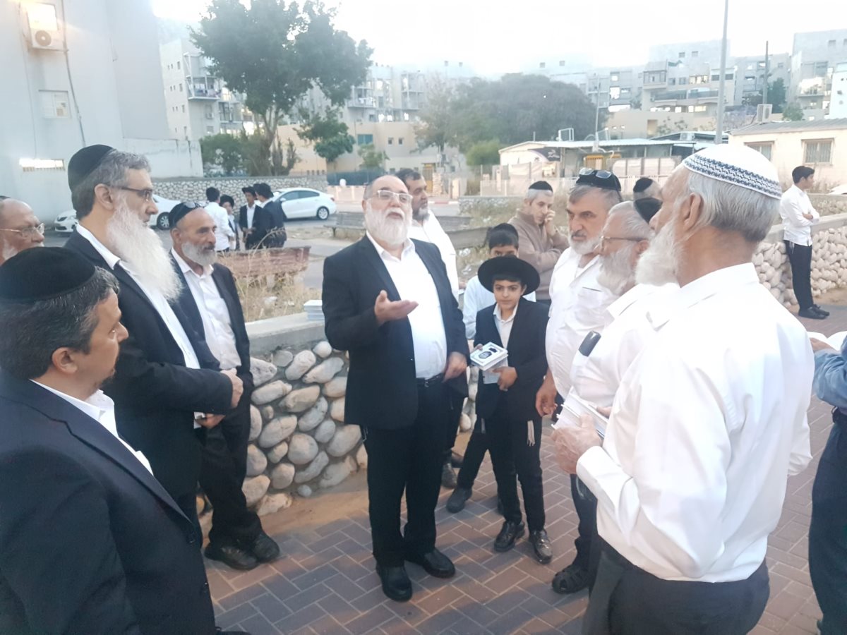 תורה מגנא. משתתפי השיעור