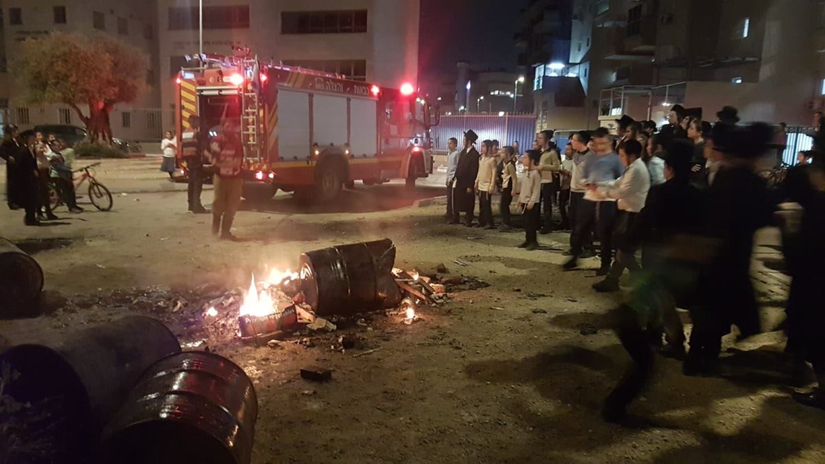 מדורה שהוצתה בידי ילדים ברובע ז&#39;. א&#39; מיכאלי