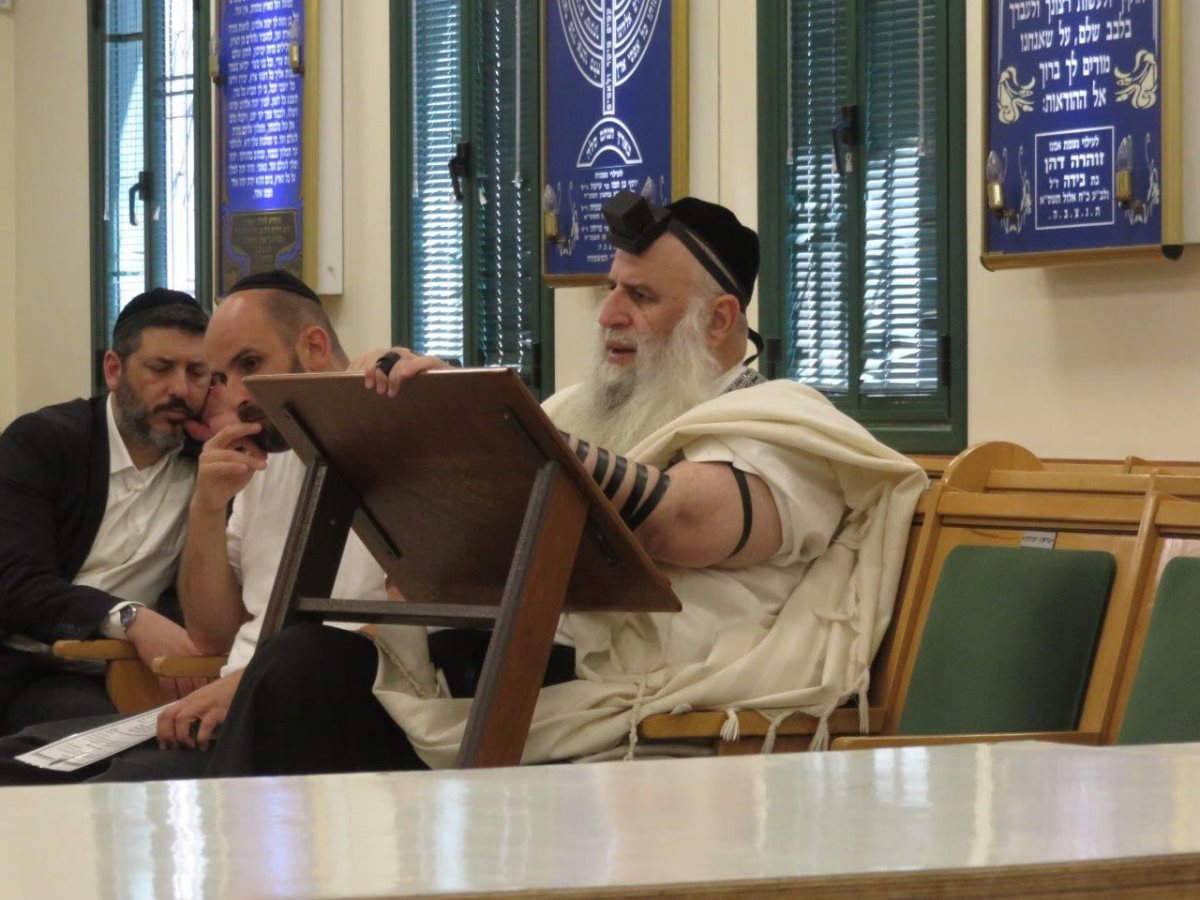 להתפלל יותר. רבי מאיר אבוחצירא שליטא. א' מיכאלי