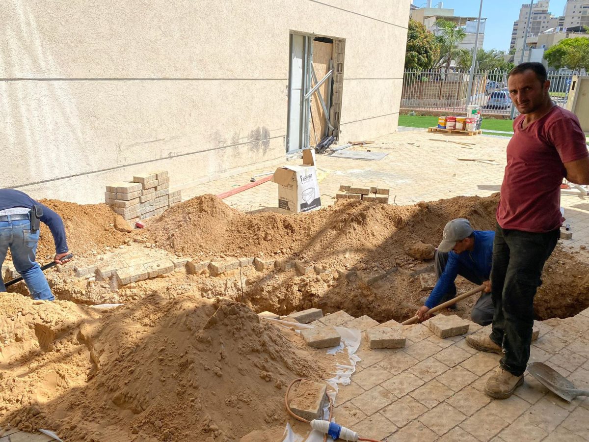 הקאנטרי עדין בשיפוצים למרות ההבטחות