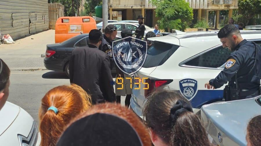 מעצר החשודים בגניבת האופניים. משמר הרובע