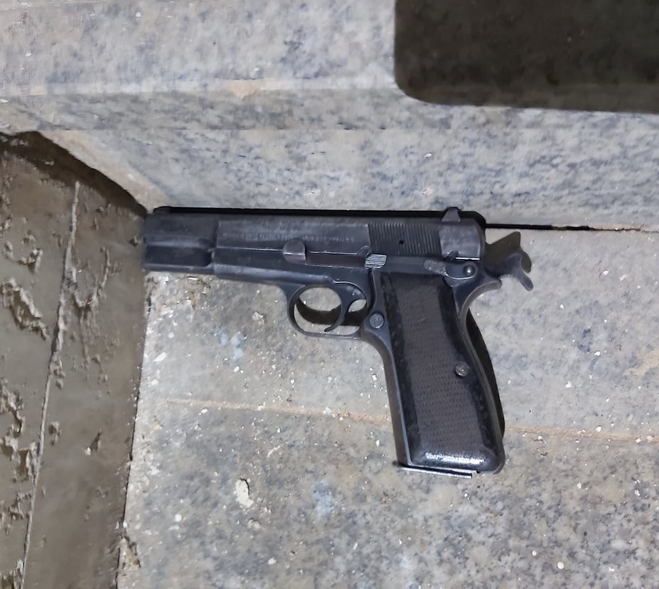 האקדח שנתפס - דוברות המשטרה