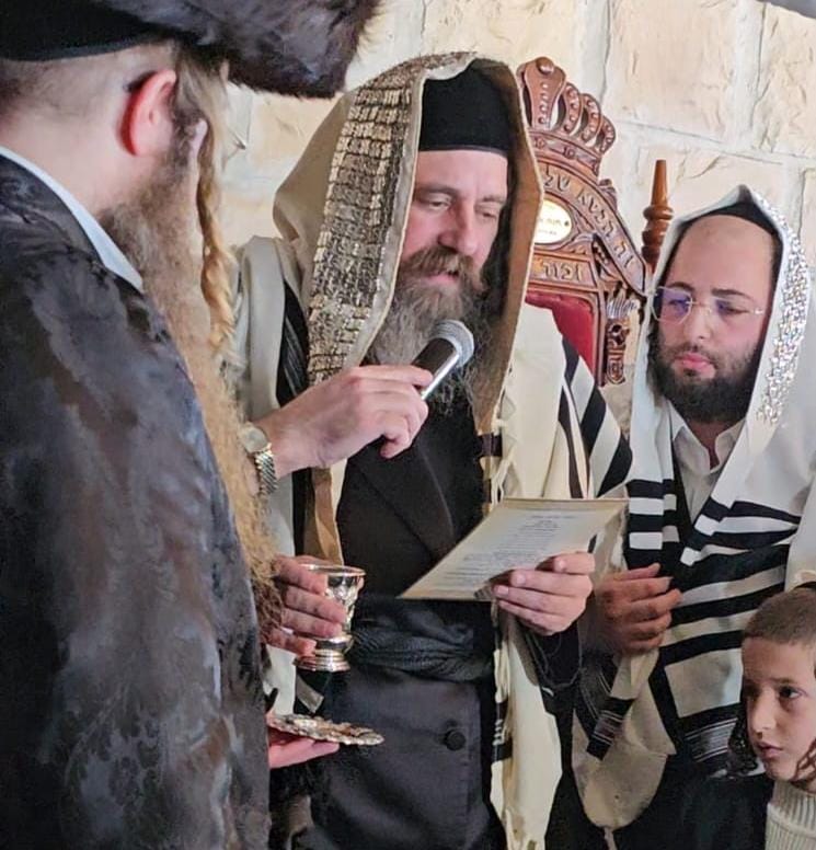 מעמד הברית. צילום: דף הטוויטר של משה וויסברג