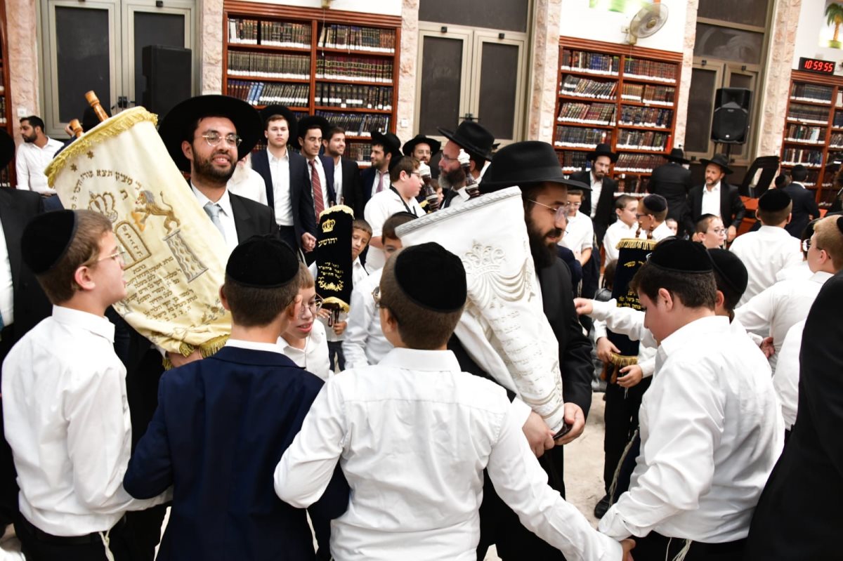 הקפות נפש החיים. יוסי לוי