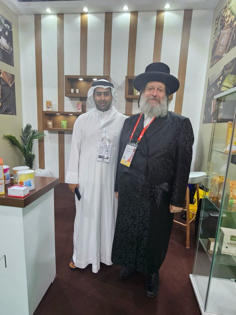 הרבי משאץ בדובאי. שאץ