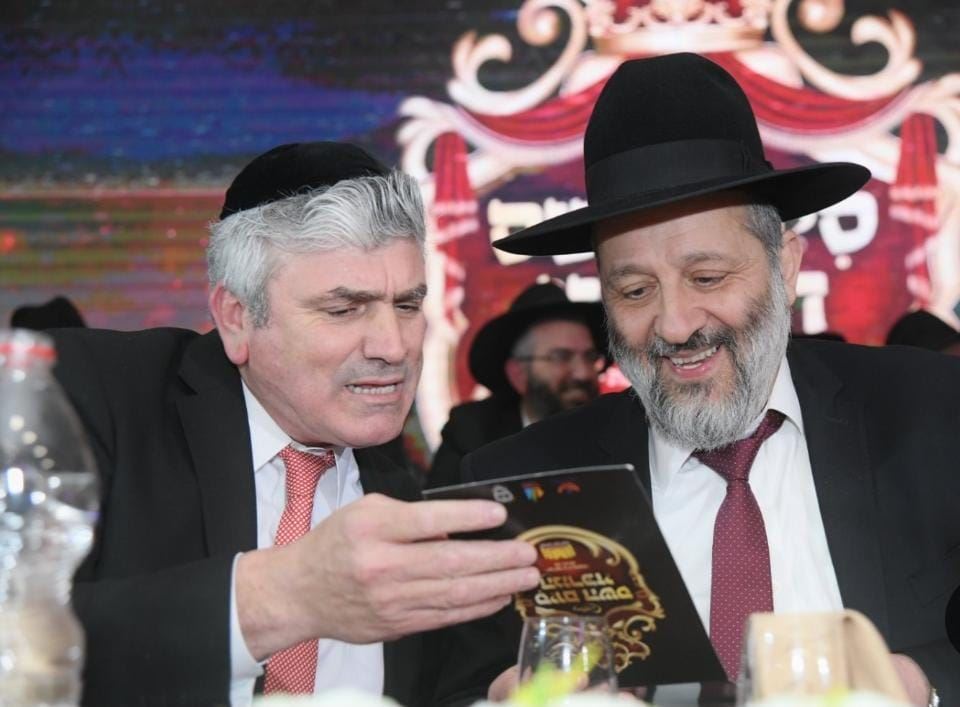 יפרוש או ימשיך עד הסוף? אמסלם עם דרעי. ש&quot;ס