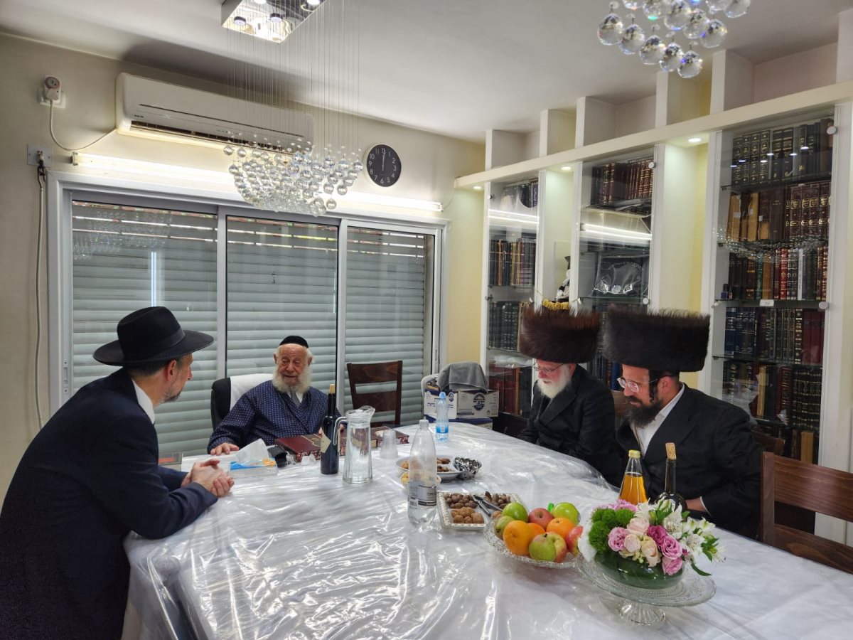 נציגי אשדוד התורנית אצל הרב שיינין. דוברות אשדוד התורנית