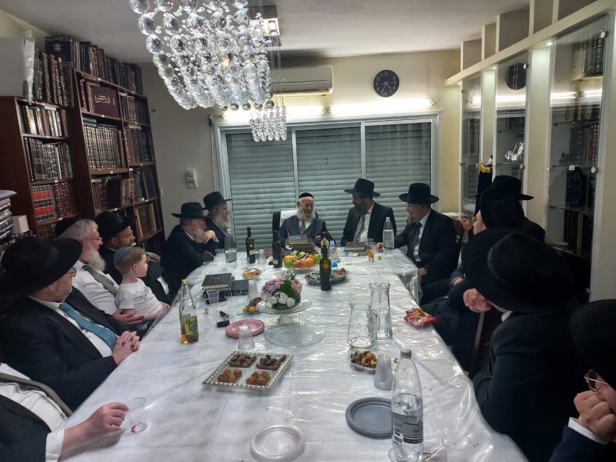 קהילת הרב שרייבר אצל הרב שיינין