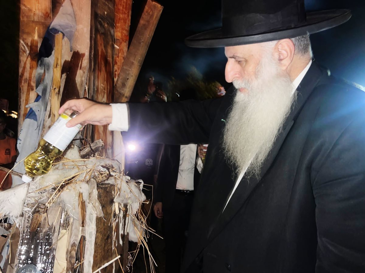 הרב מאיר אבוחצירא בהדלקה מבית מפרשים. א&#39; מיכאלי