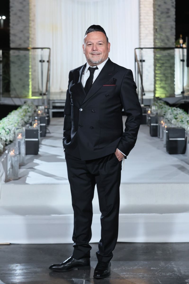 חינוך בחיוך וגם בציור. הרב מרדכי חאמי. אלבום פרטי