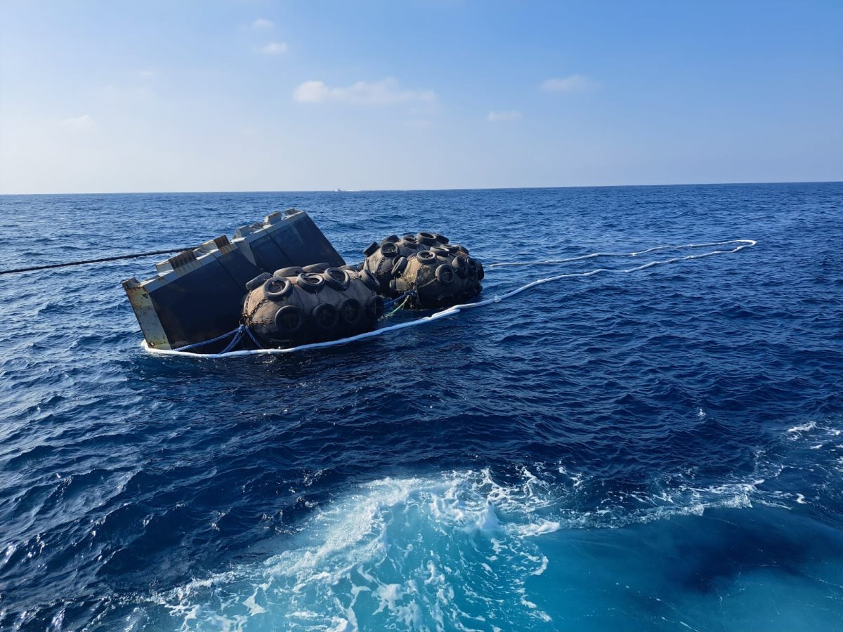 מדליפת השמן מהדוברה (צילום עמיר ארד, המשרד להגנת הסביבה)