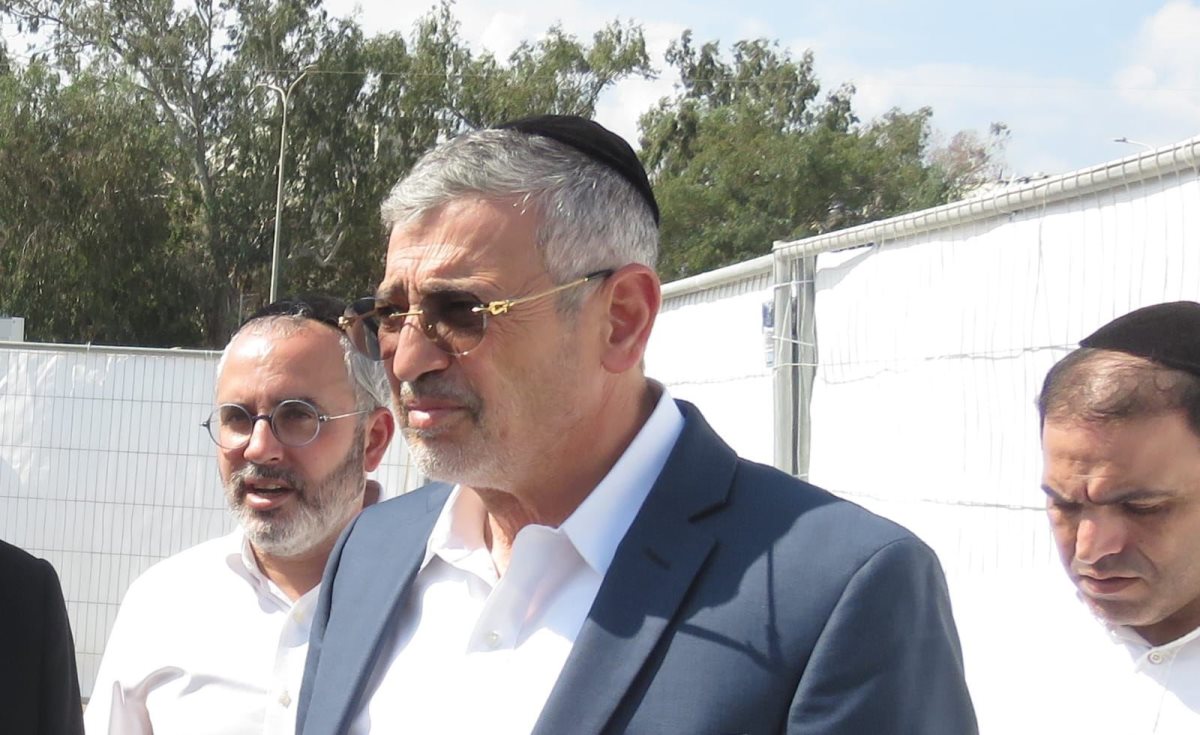 יהודה אבידן. מ&#39; מיכאלי