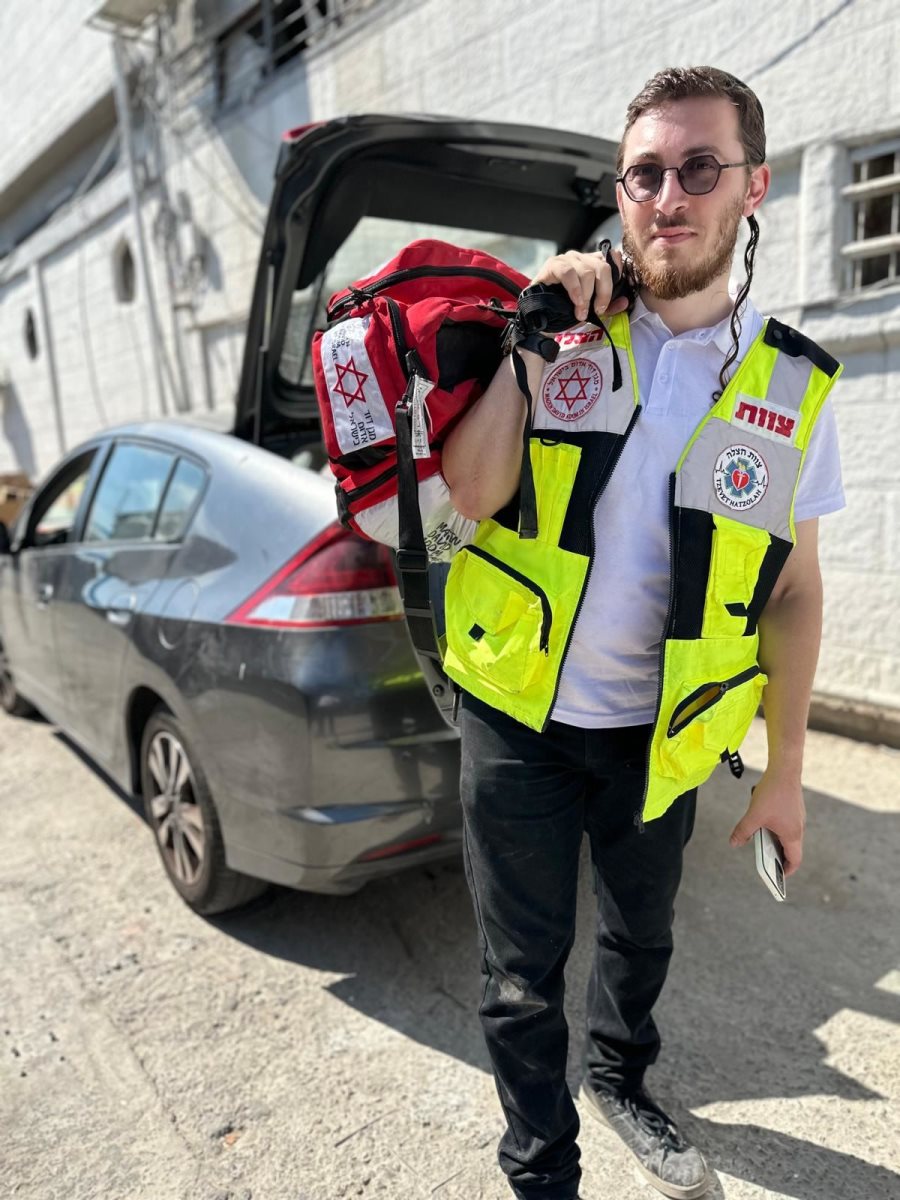 להסתכל לטראומה בעיניים. בנצי טכובר. אלבום פרטי