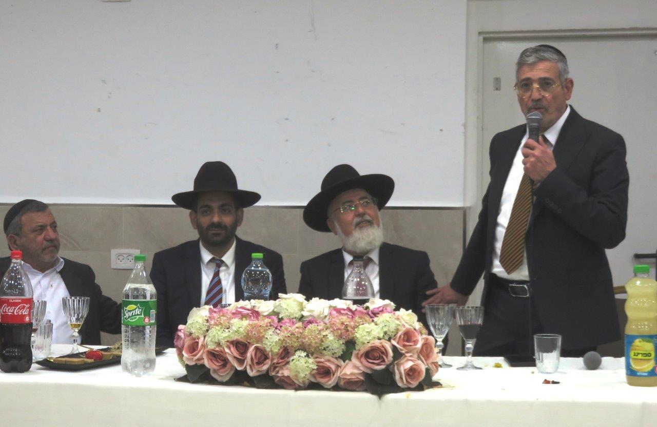 מנכל המשרד יהודה אבידן עם יור המועהד. א&#39; מיכאלי