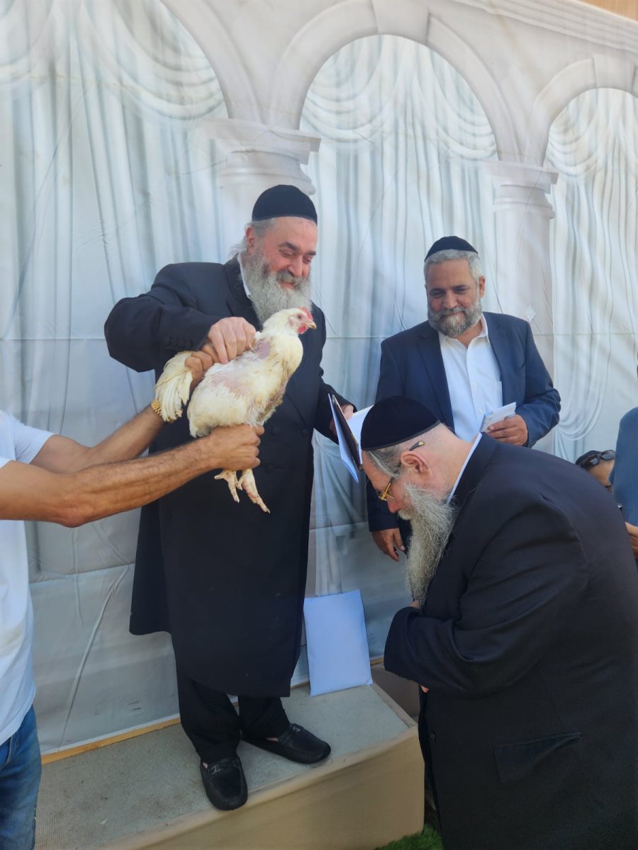 הרב גשייד בכפרות עם האדמור רבי יקותיאל אבוחצירא