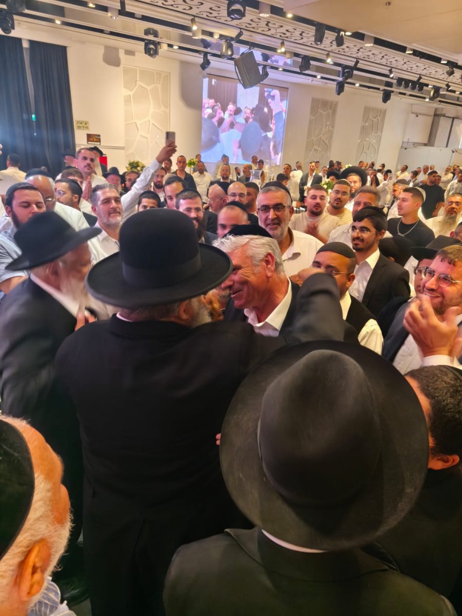 הרב אברגיל עם אמסלם. המרכז למורשת