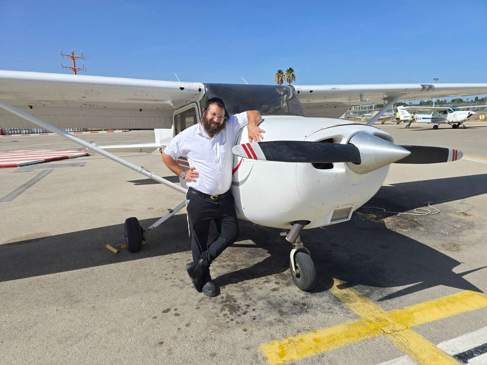 לוי יצחק הרשלר. אלבום פרטי