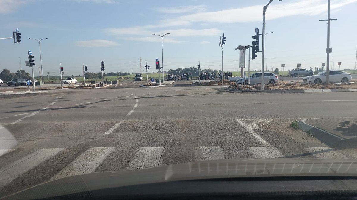 חונכים את חניון אלתא באשדוד (צילום: ברוך פרידמן)