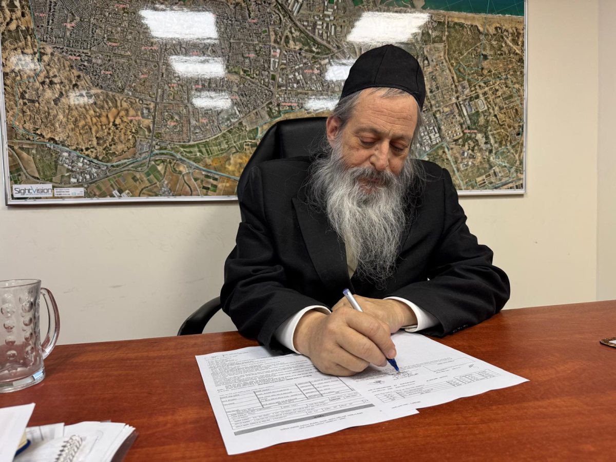 סגר"ע יחיאל וינגרטן. המצלם