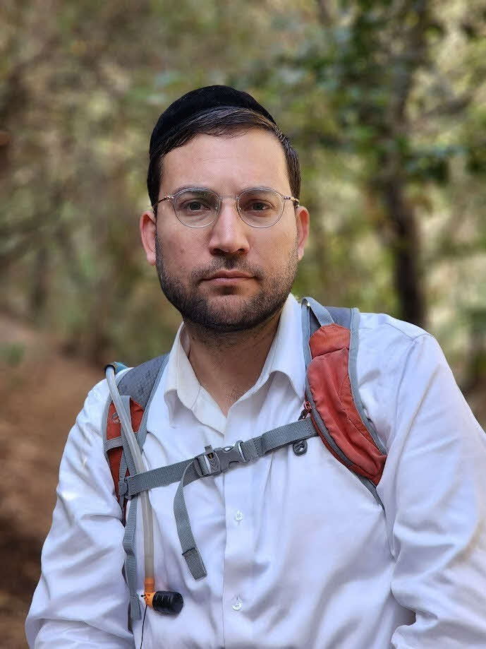 רכז הקורס ההיסטוריון ישראל שפירא