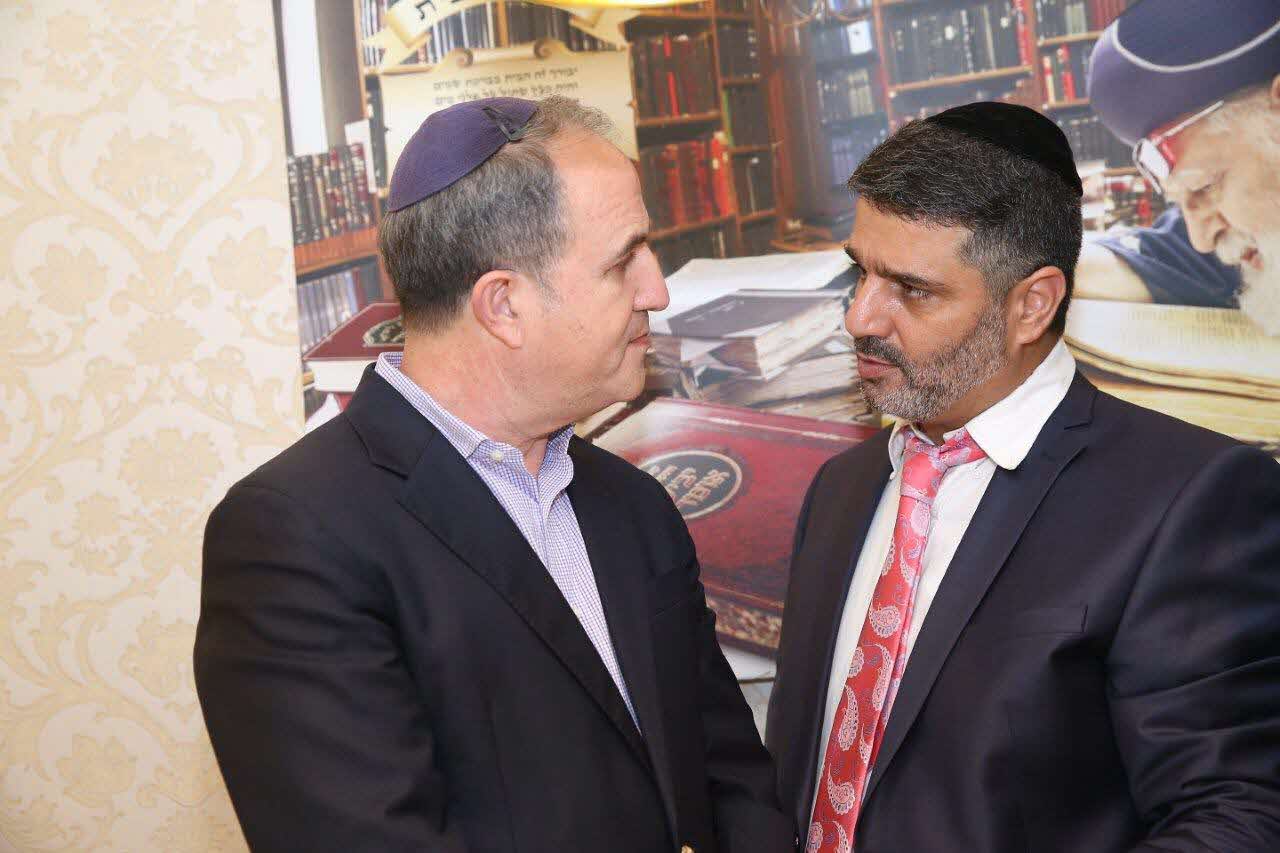 לסרי עם אלמלם. א' מיכאלי