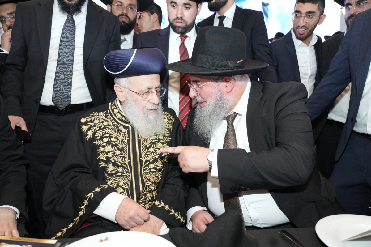 הראשל&quot;צ רבי יצחק יוסף עם הרב מויאל. המרכז למורשת